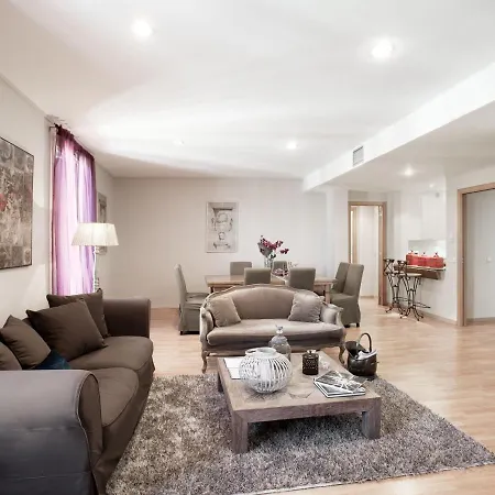 Amazing Central Apart 3 Bedroom Deluxe