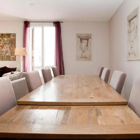 Amazing Central Apart 3 Bedroom Deluxe Apartment Paris