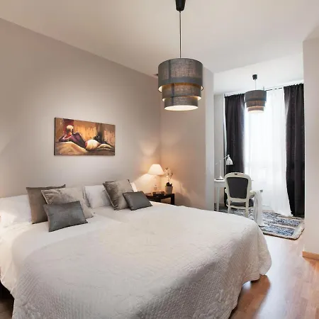 Amazing Central Apart 3 Bedroom Deluxe Apartment Paris